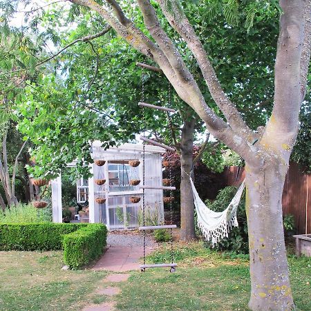 לינה וארוחת בוקר Amberley The Old Vicarage Studio מראה חיצוני תמונה